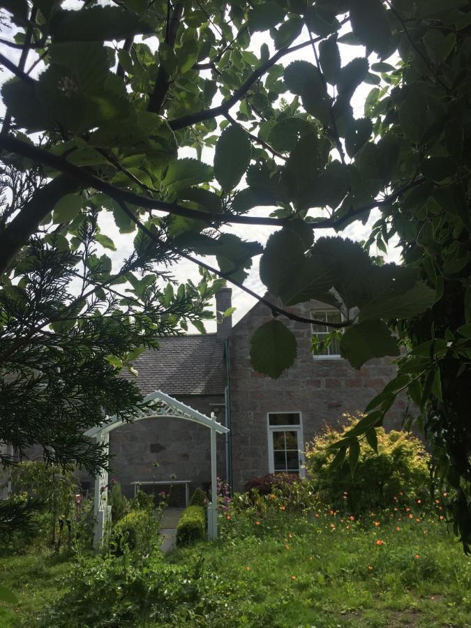 バラター Schoolhouse Bed & Breakfast エクステリア 写真